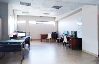 ALQUILER DE OFICINA EMPRESARIAL EN AV. LUIS GONZÁLES